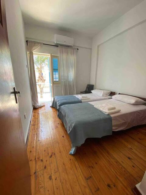2 Bedroom Apt In Ermou 4 Minute Walk Beach Larnaca Exteriör bild